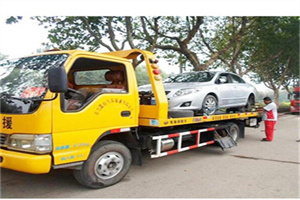 兴宁附近24小时汽车拖车服务热线