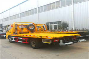 兴宁附近拖车救援搭电